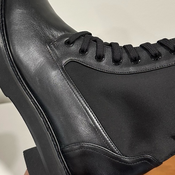 🌹STUART WEITZMAN🌹 Ande Lift Bootie Black Size: 5 - Picture 9 of 13